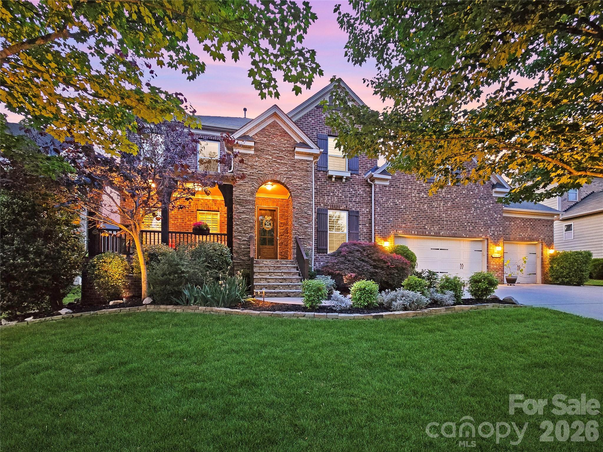 Winding Walk - Residential