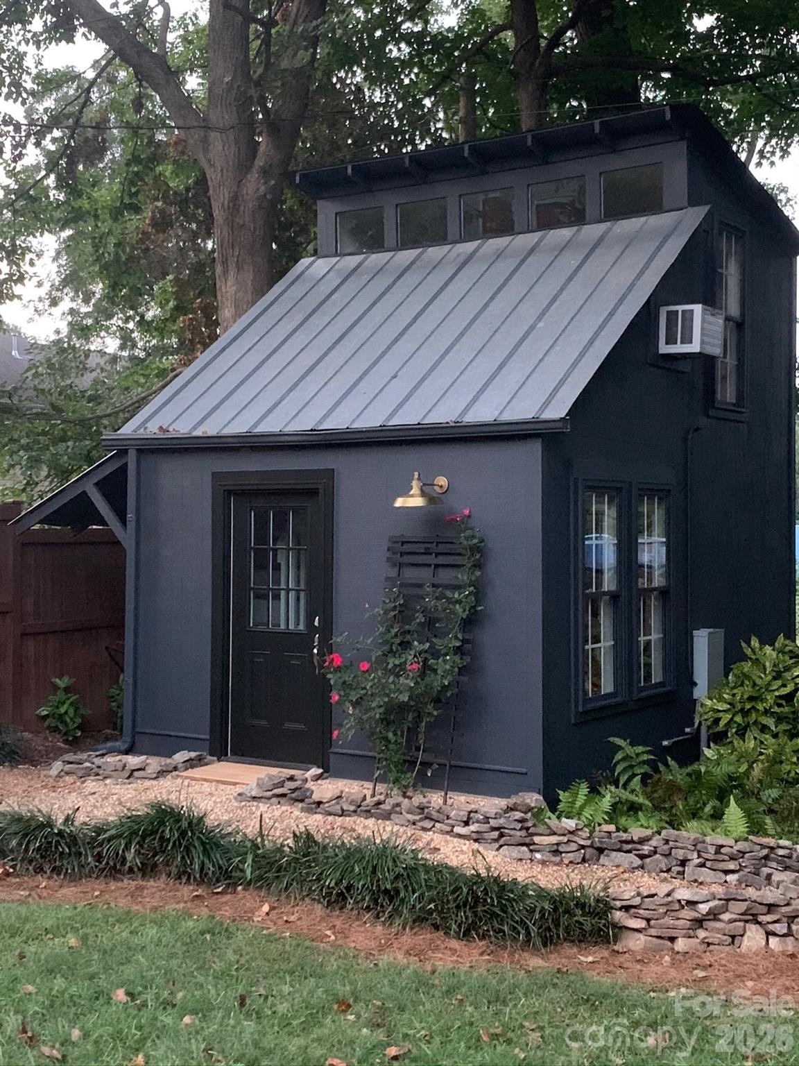 Elizabeth - Residential