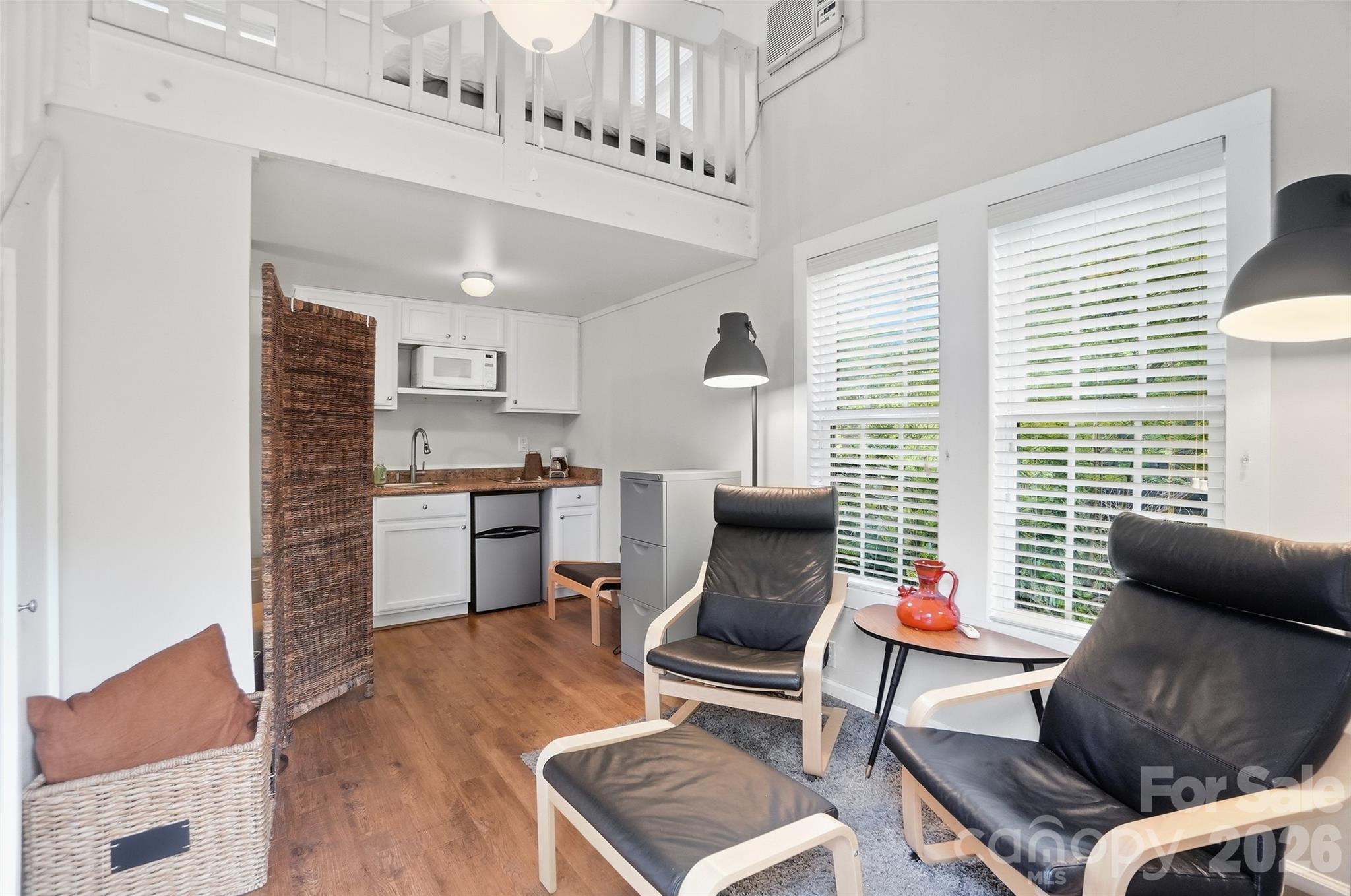 Elizabeth - Residential