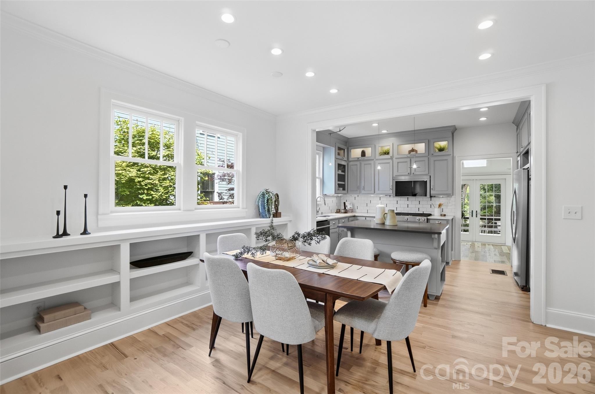 Elizabeth - Residential