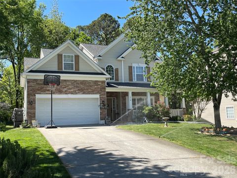 Photo of 1518 Squirrel Lake Court, Matthews, NC 28105 (MLS # 4371700)