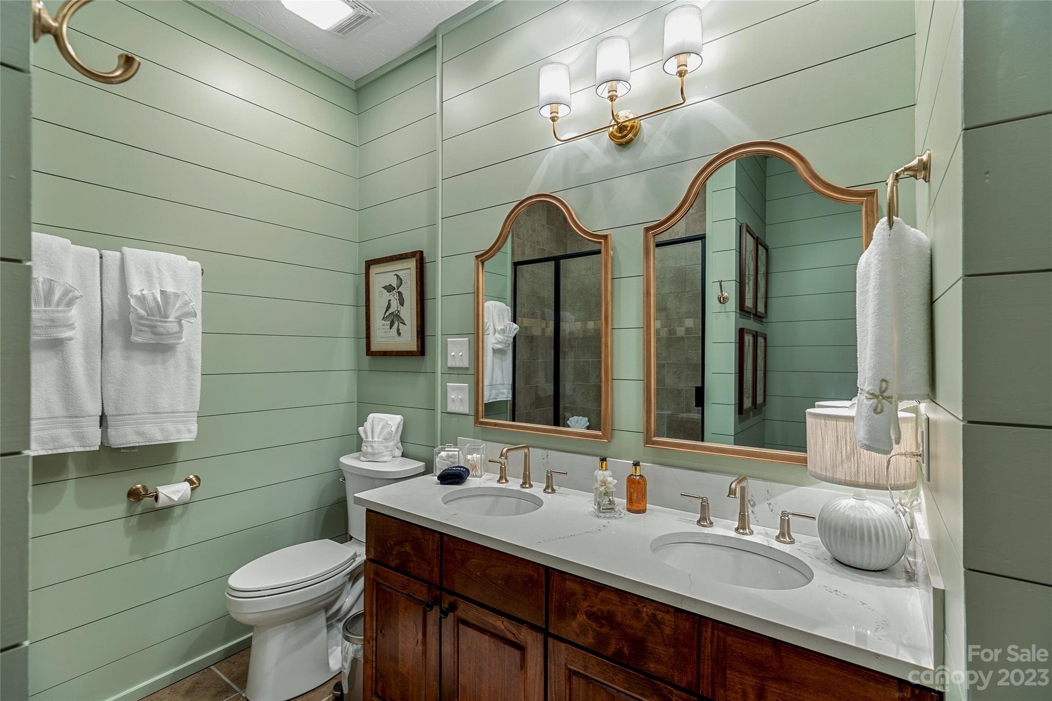 Holly Forest - Residential