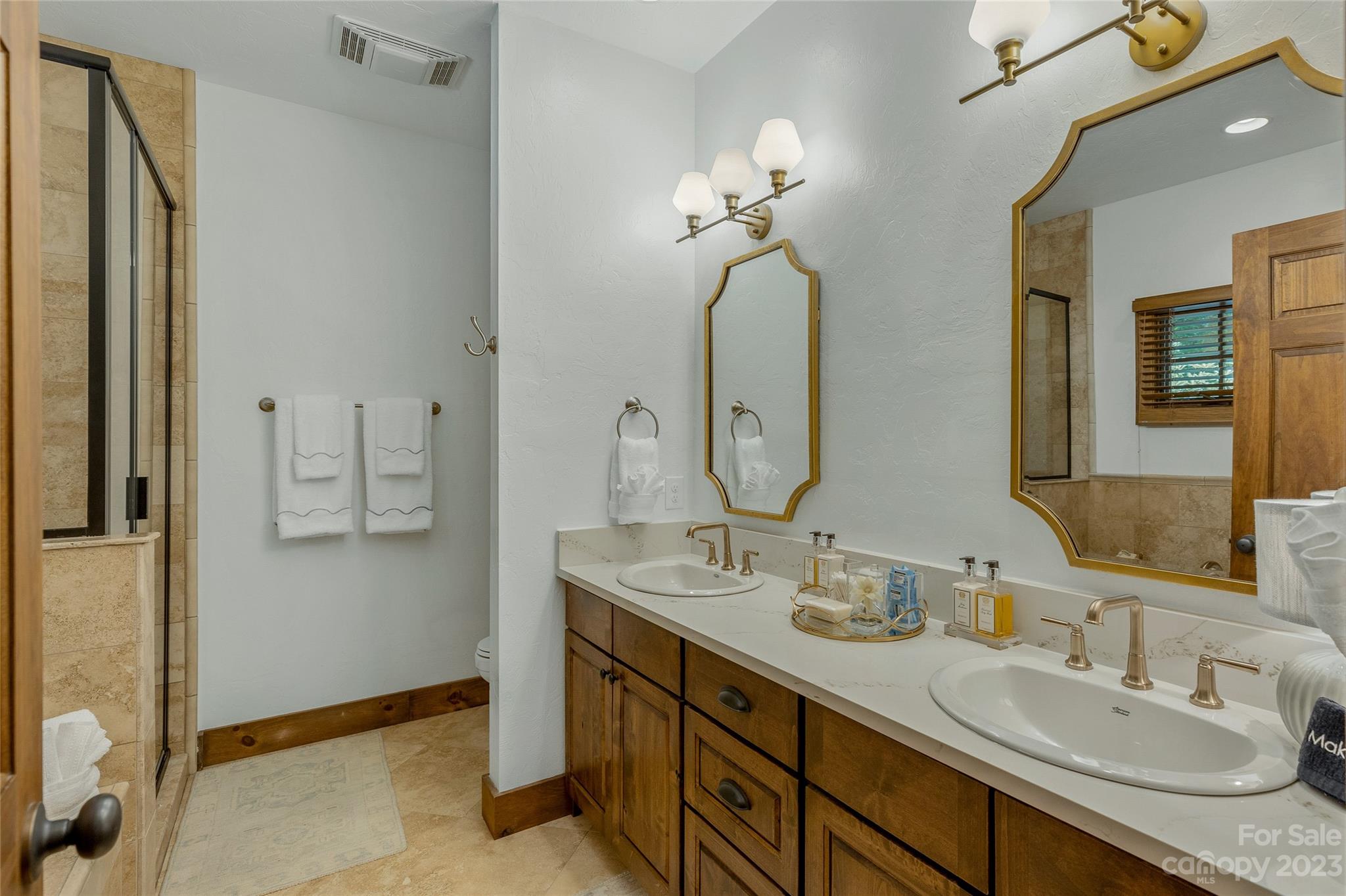 Holly Forest - Residential