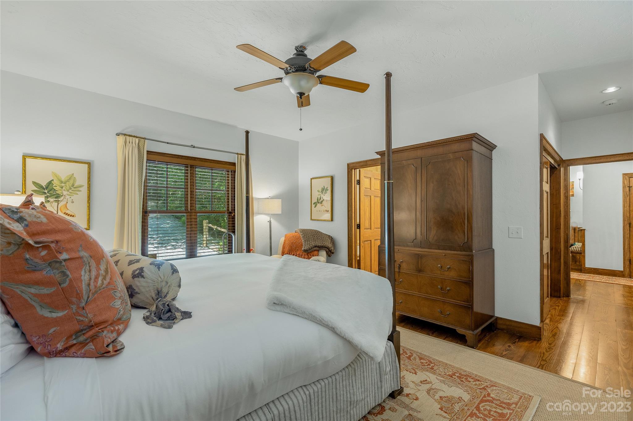 Holly Forest - Residential