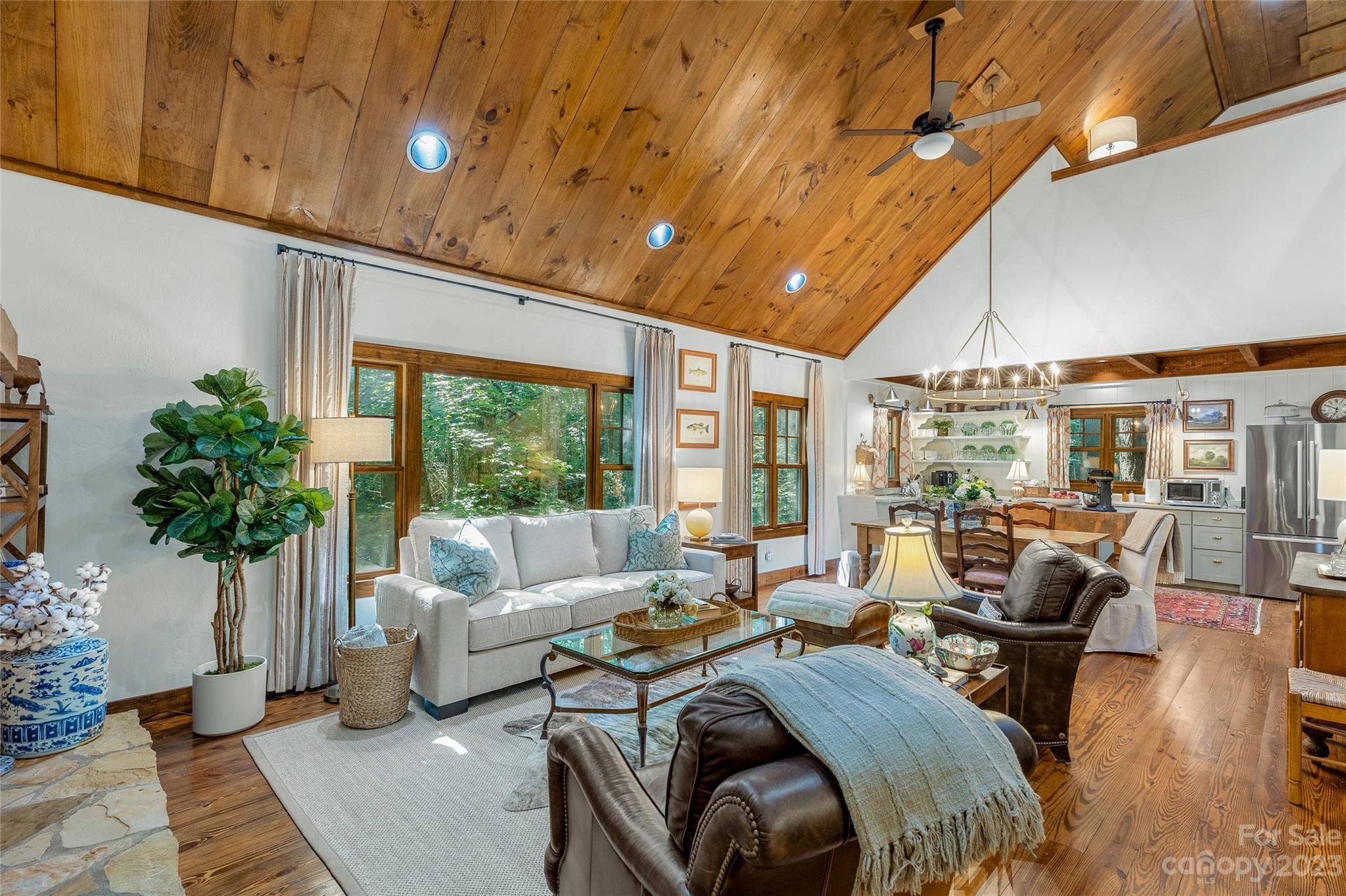 Holly Forest - Residential