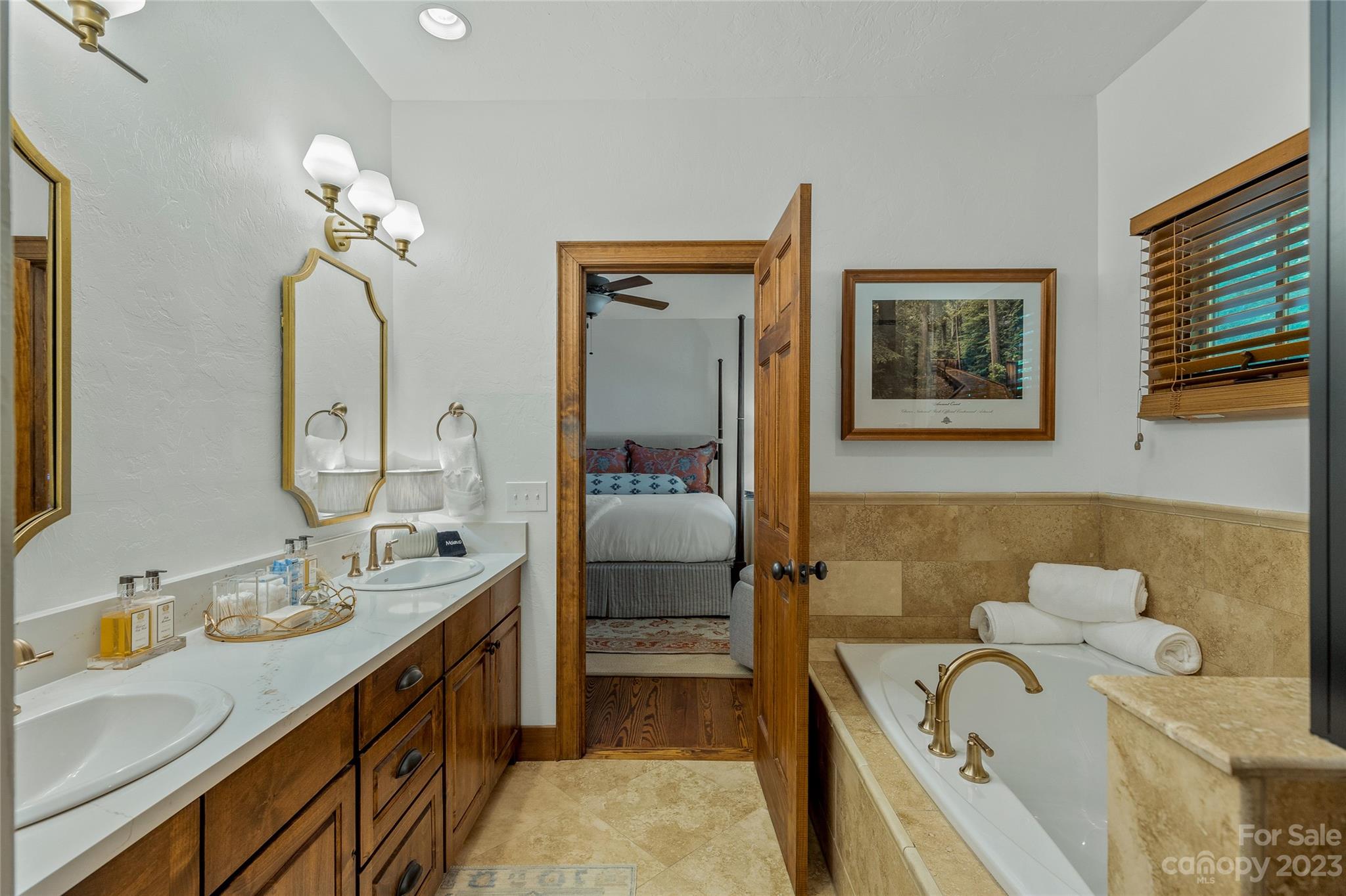 Holly Forest - Residential