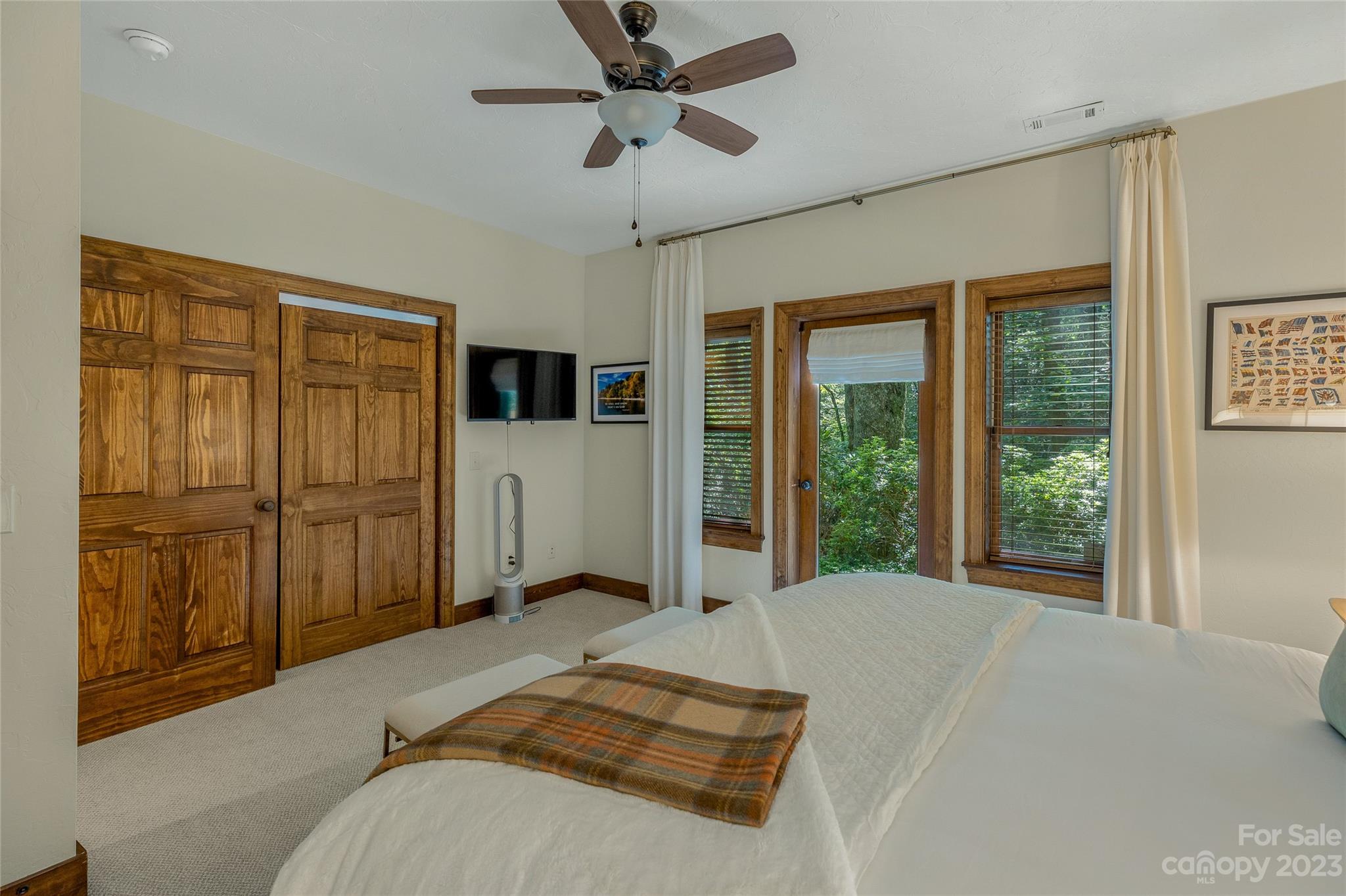 Holly Forest - Residential