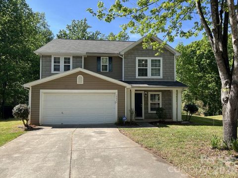 14043 Pinyon Pine Lane Charlotte NC 28215