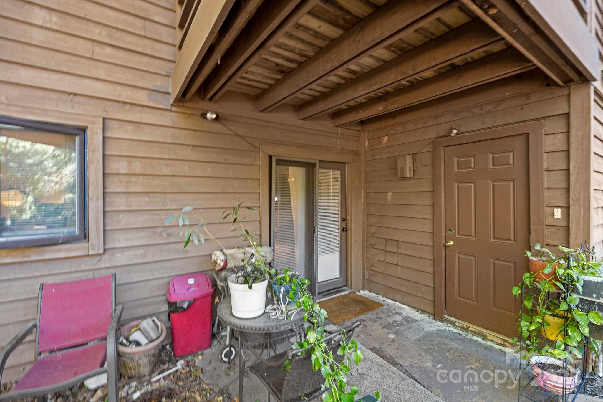 1832 J Julian Lane D