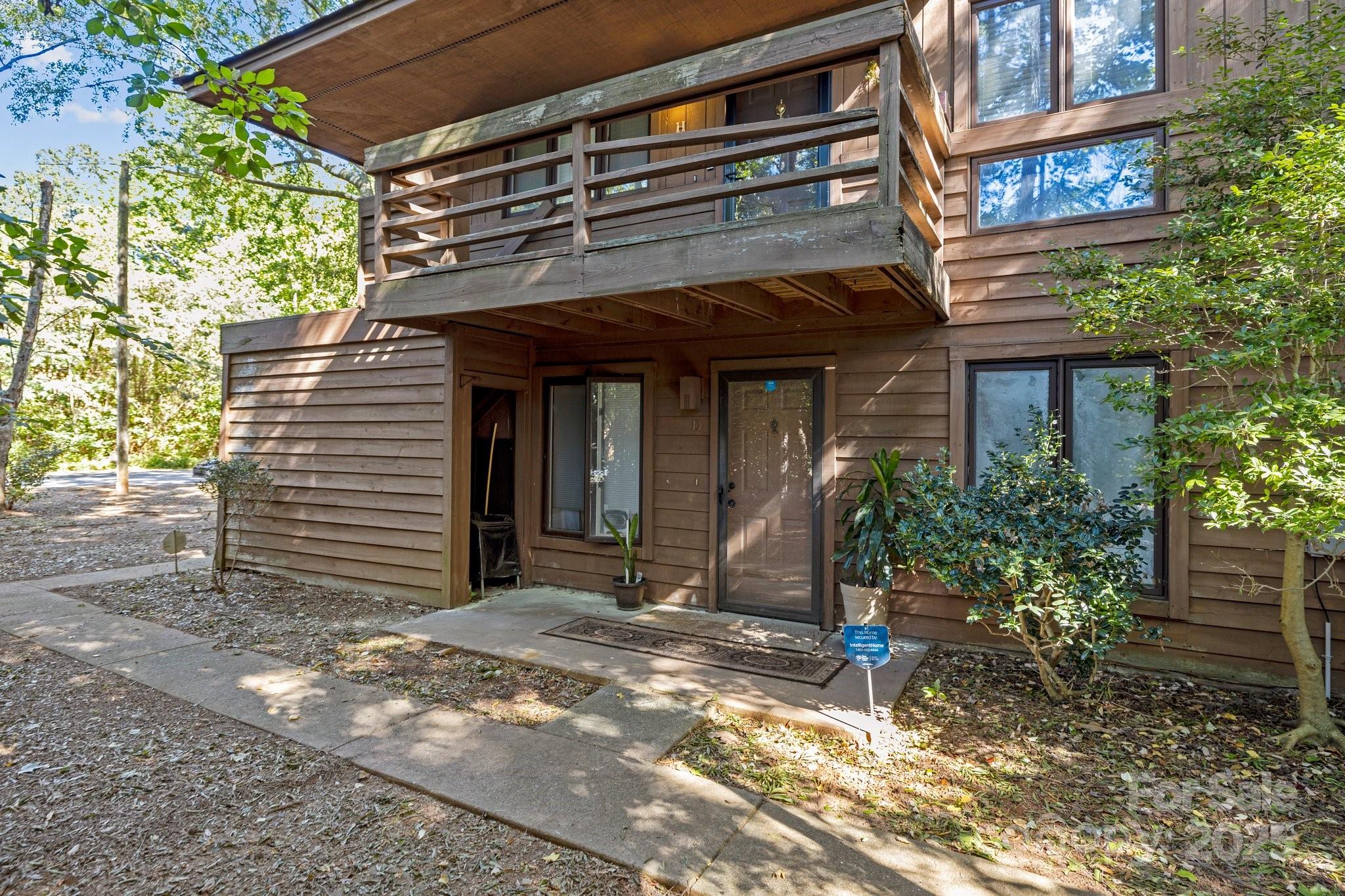 1832 J Julian Lane D