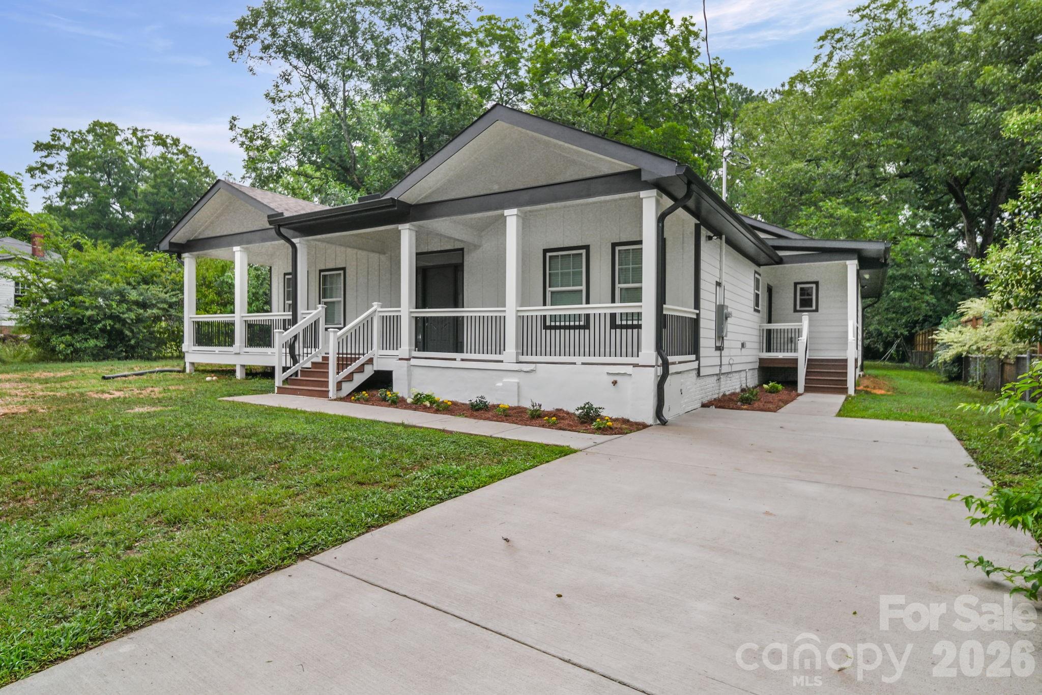 111 Hemphill Avenue