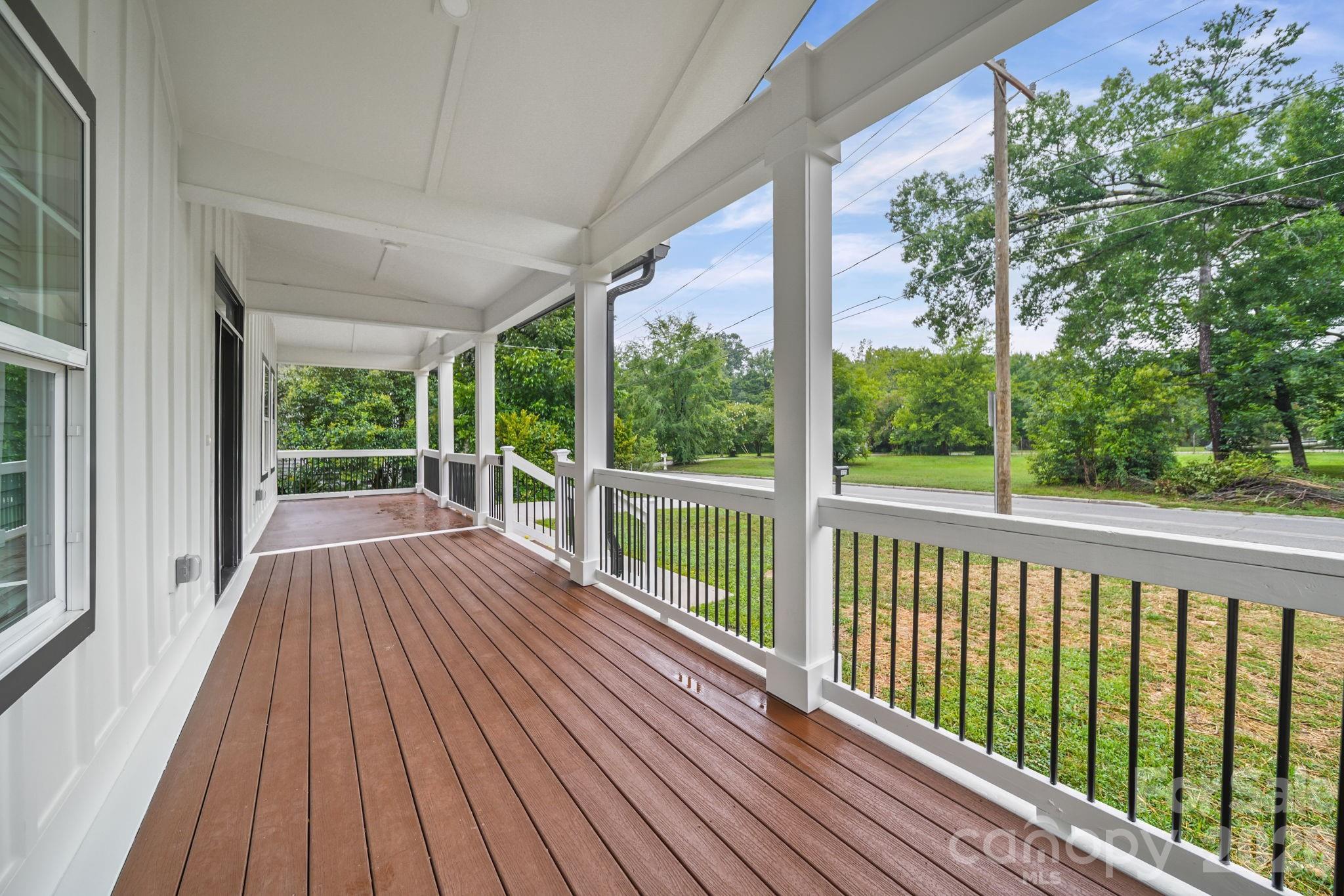 111 Hemphill Avenue
