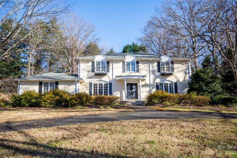 Photo for 321 Saint Andrews Road