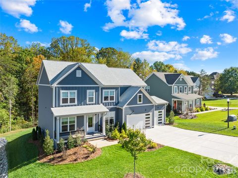 Photo of 140 Dabbling Duck Circle, Mooresville, NC 28117 (MLS # 4363776)