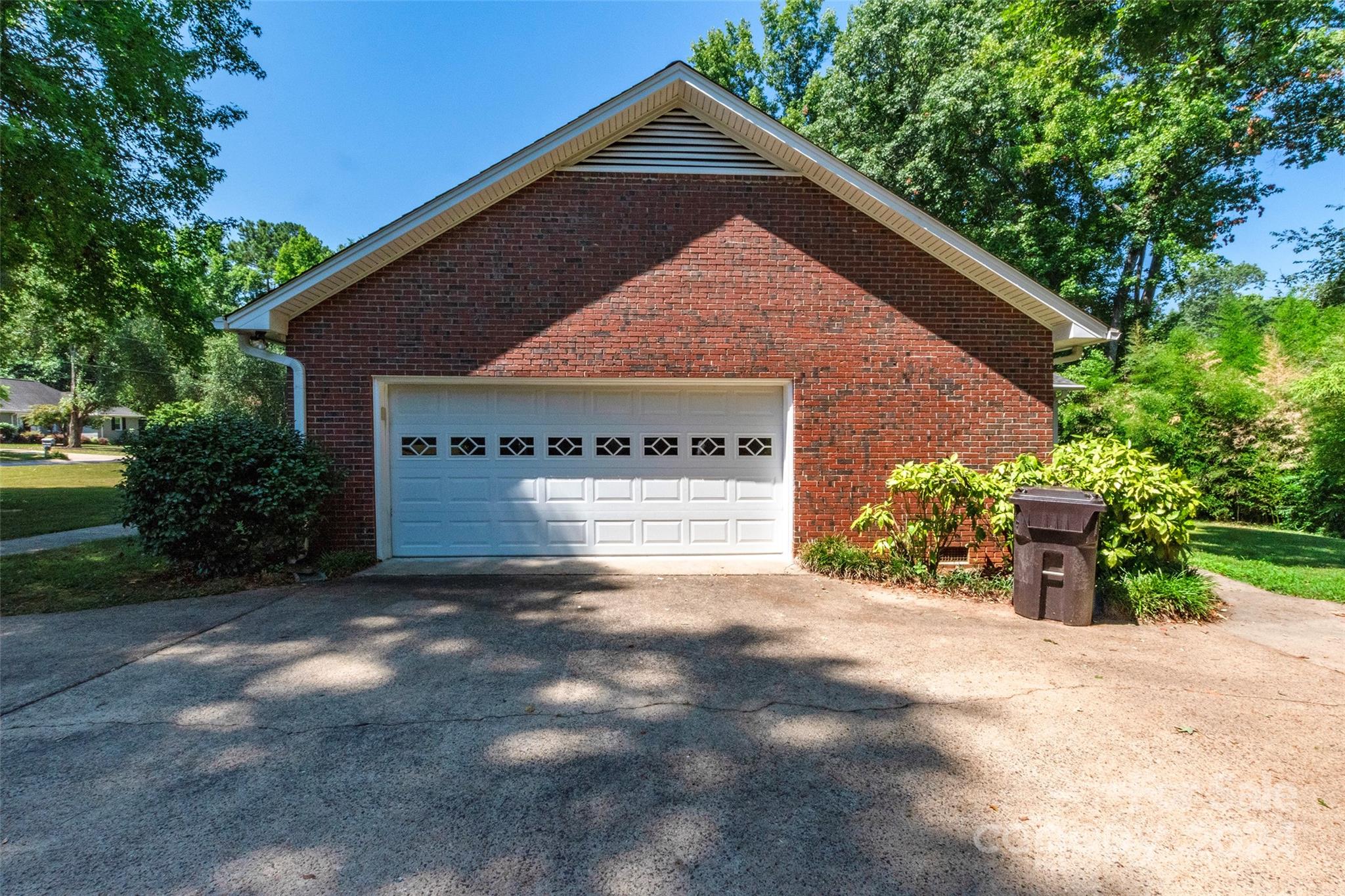 Oakhurst - Residential