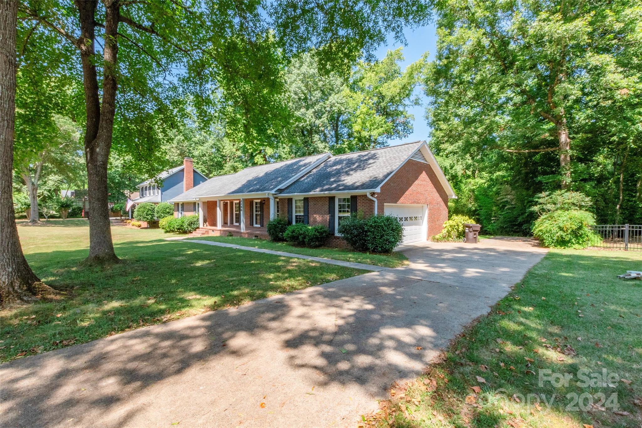 Oakhurst - Residential