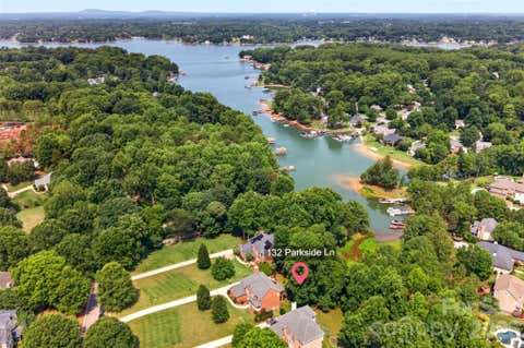 Photo of 132 Parkside Lane, Mooresville, NC 28117 (MLS # 4407811)