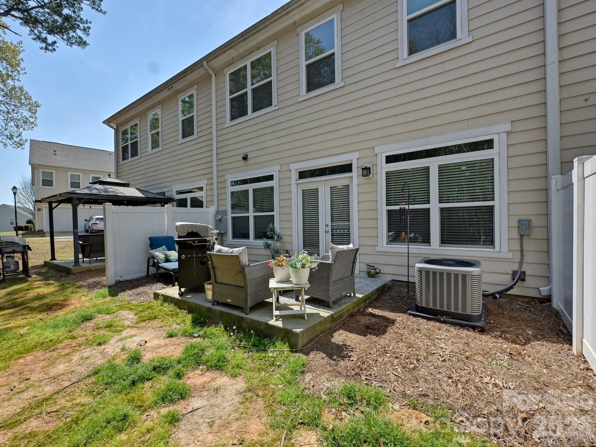 Regent Park - Residential