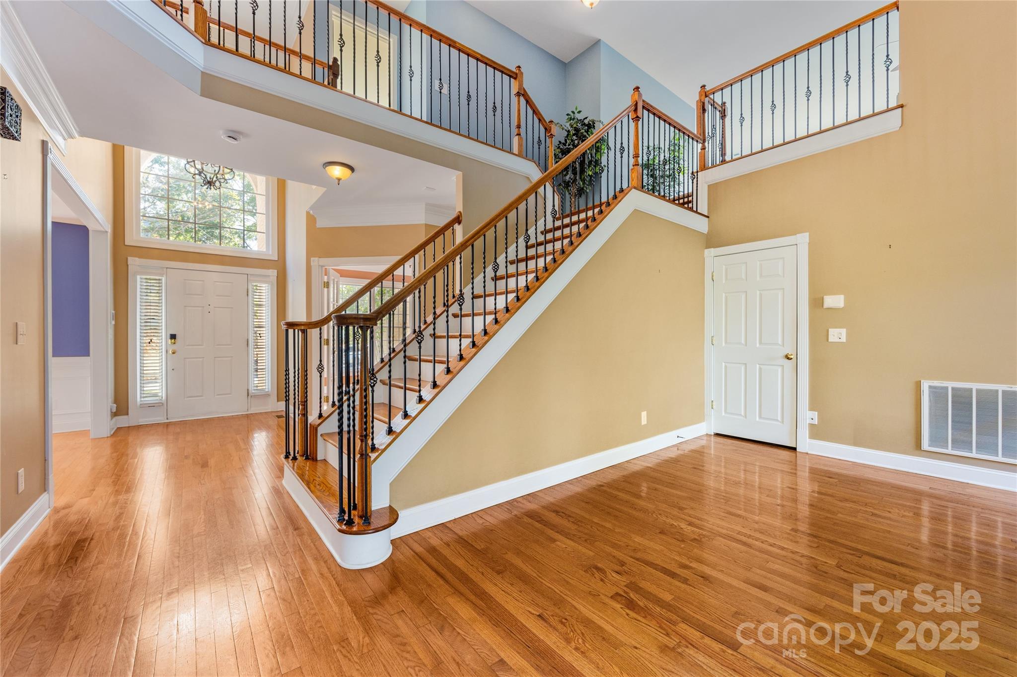 2052 Lake Forest Drive