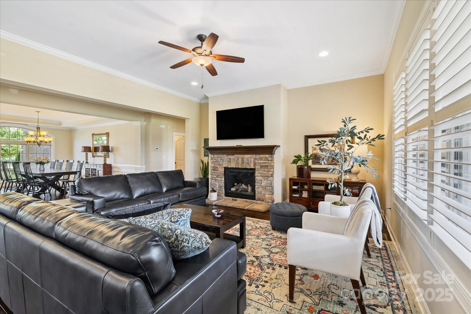 901 Hidden Pond Lane