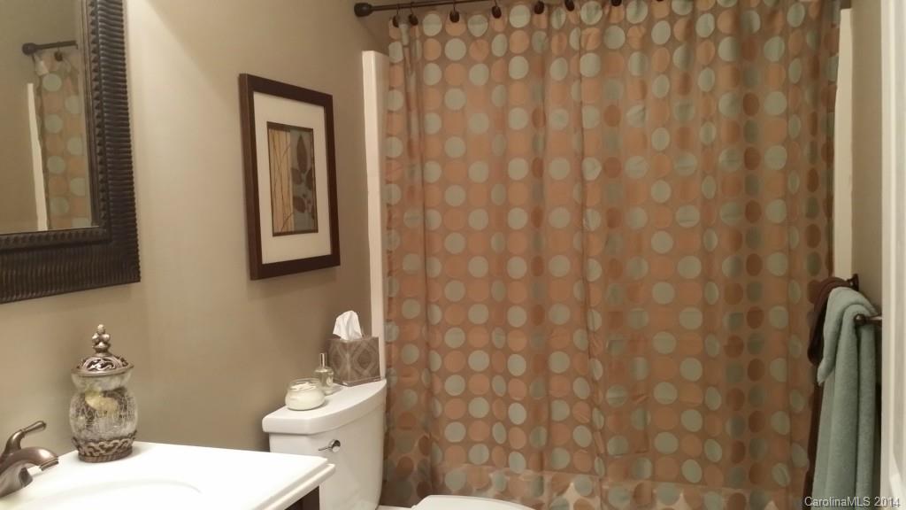 Quail Lakes - Residential