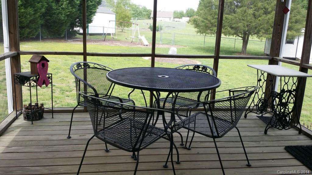 Quail Lakes - Residential