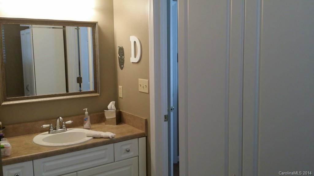 Quail Lakes - Residential