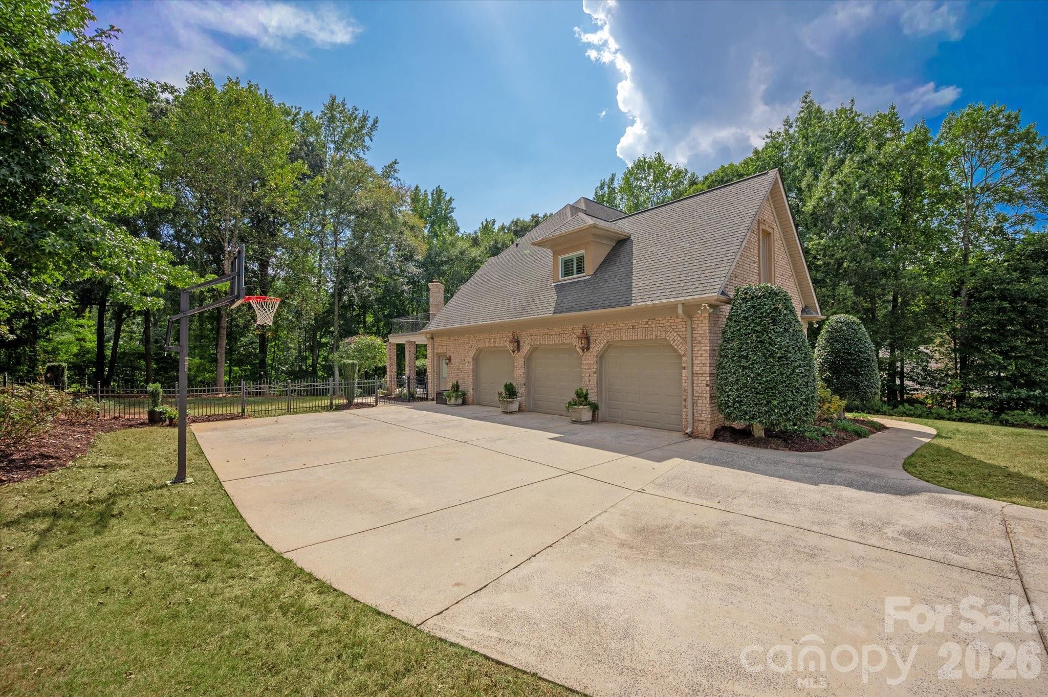 1005 Firethorne Club Drive