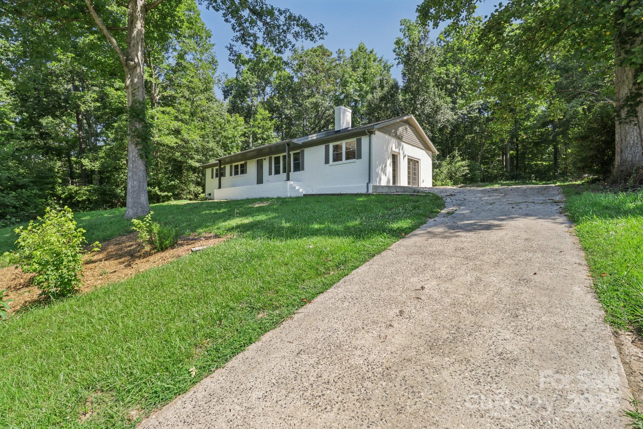 848 Ike Lynch Road