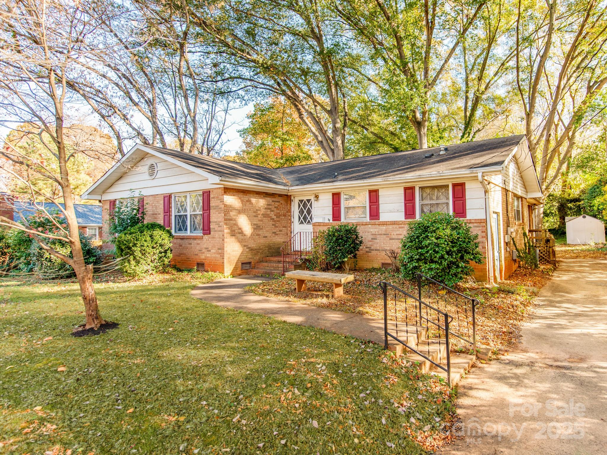 5913 Rose Valley Drive