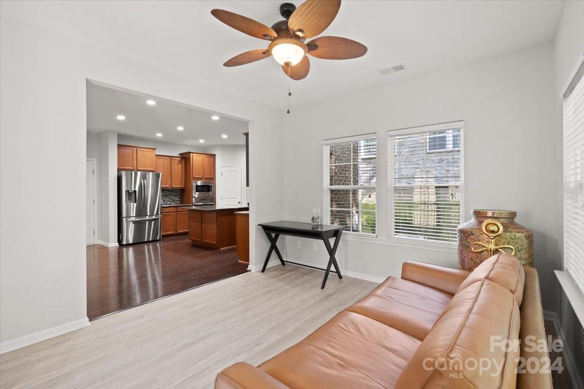 River Lake - Residential