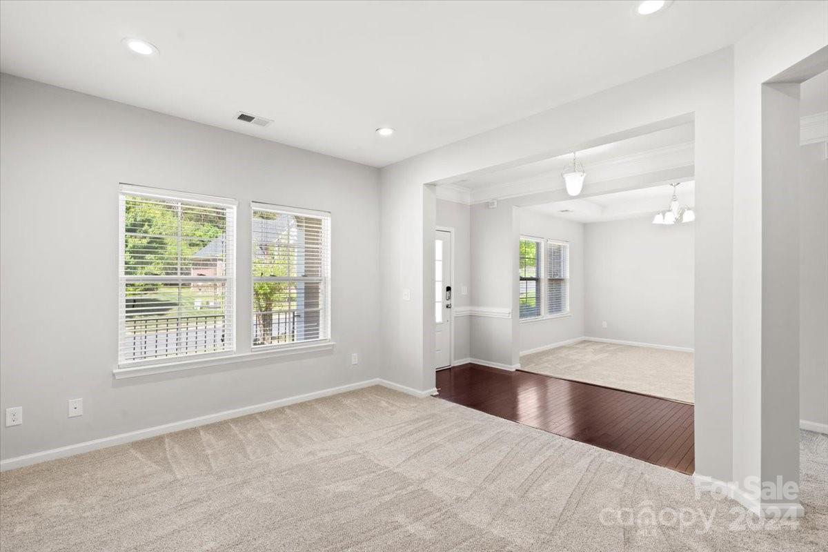 River Lake - Residential