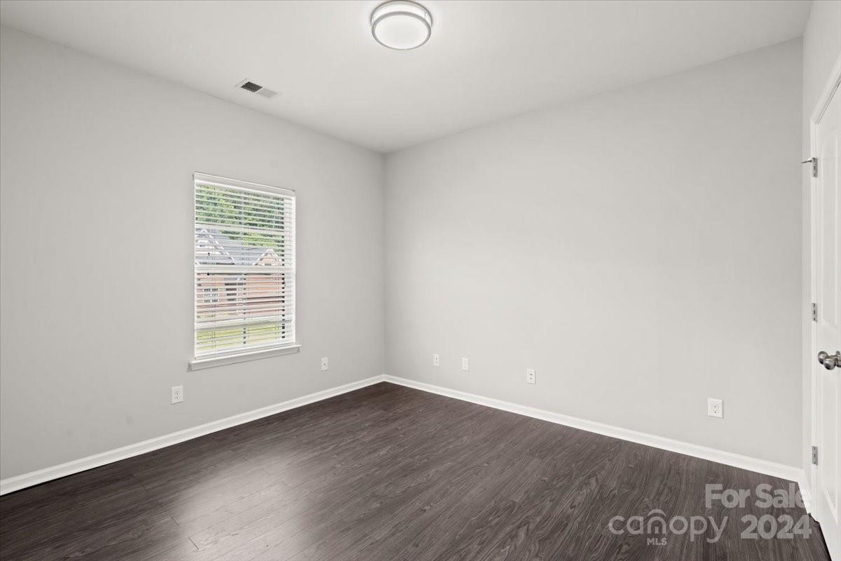 River Lake - Residential