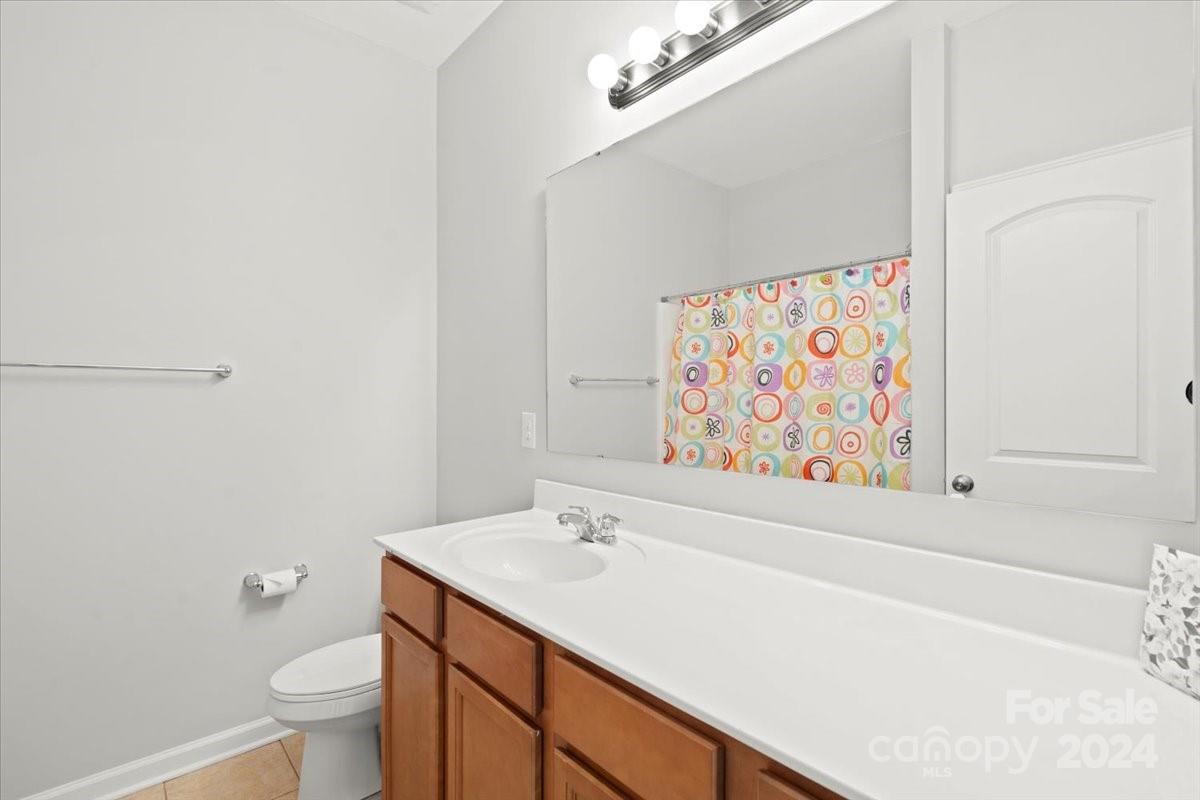 River Lake - Residential