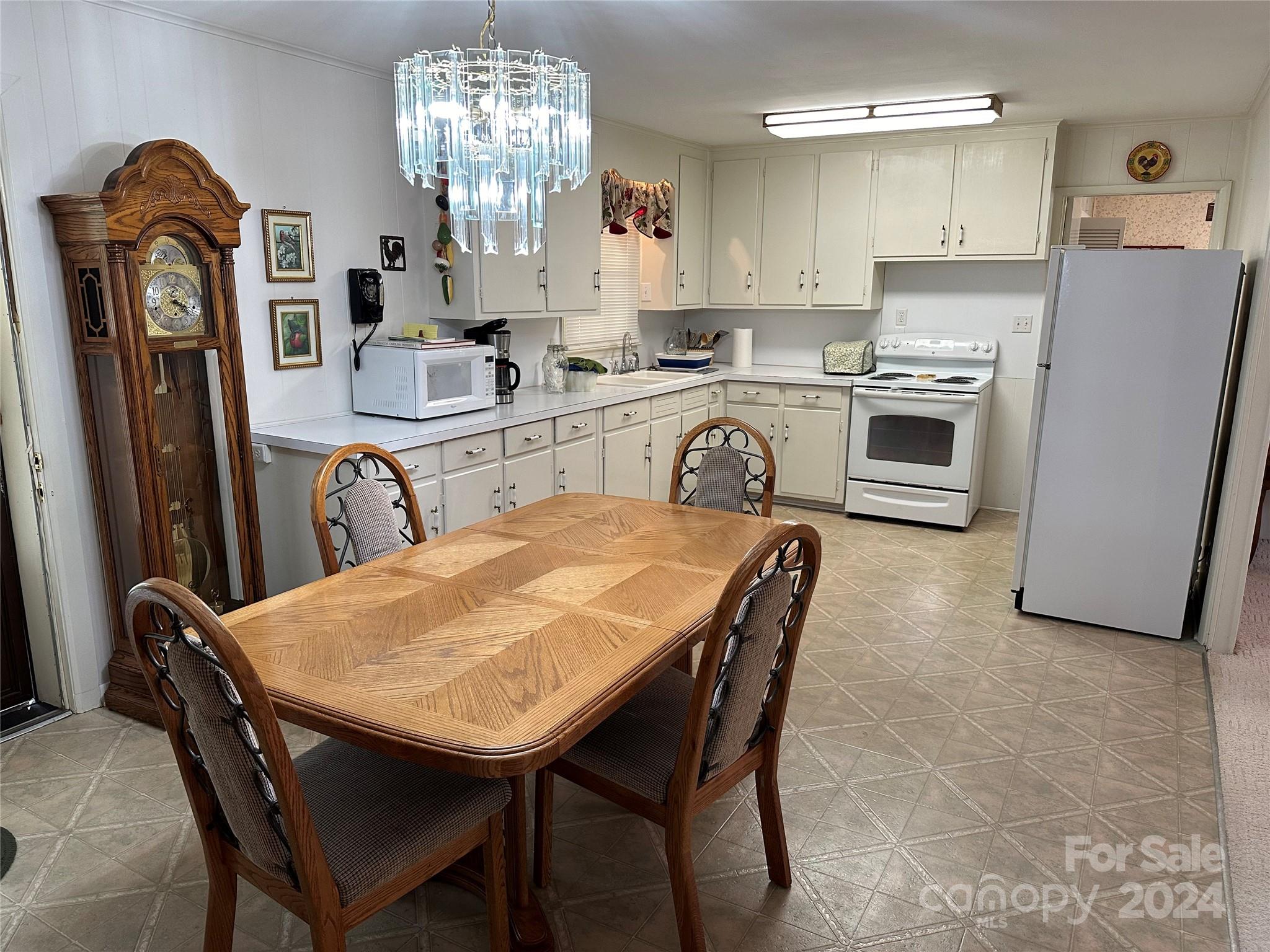 Beverly Acres - Residential