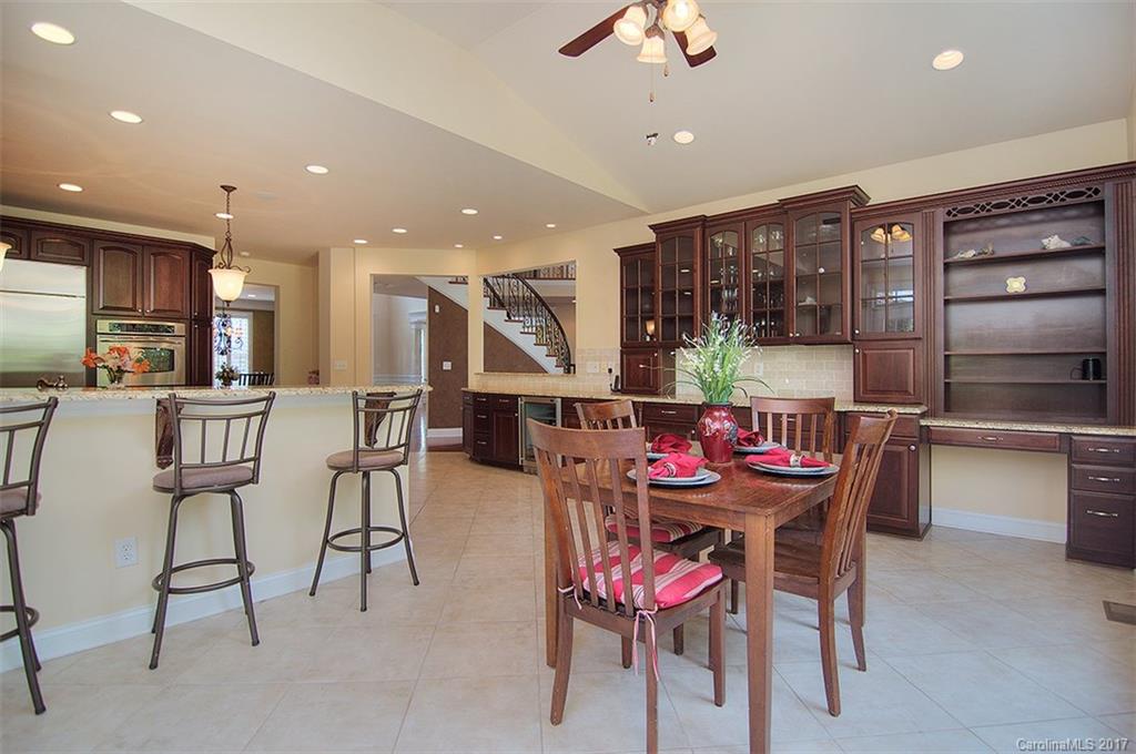 Lake Shore - Residential