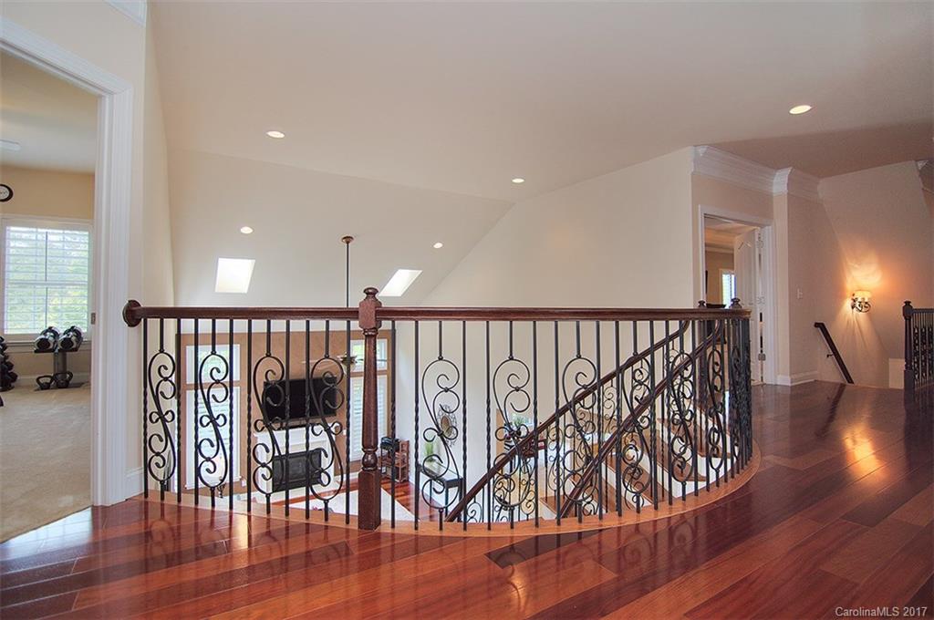 Lake Shore - Residential