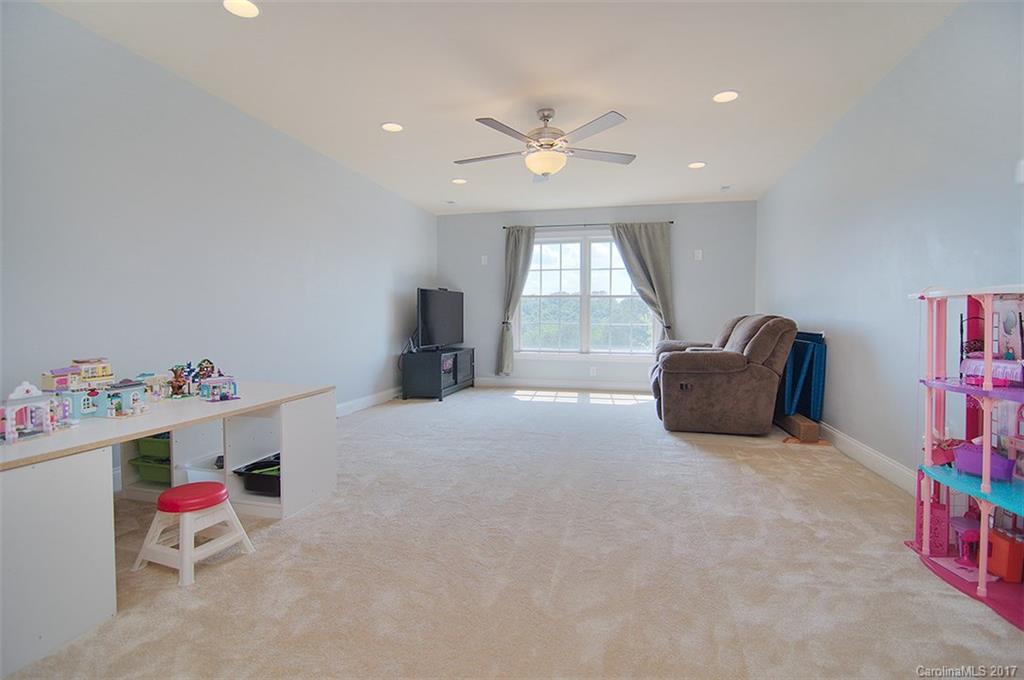 Lake Shore - Residential