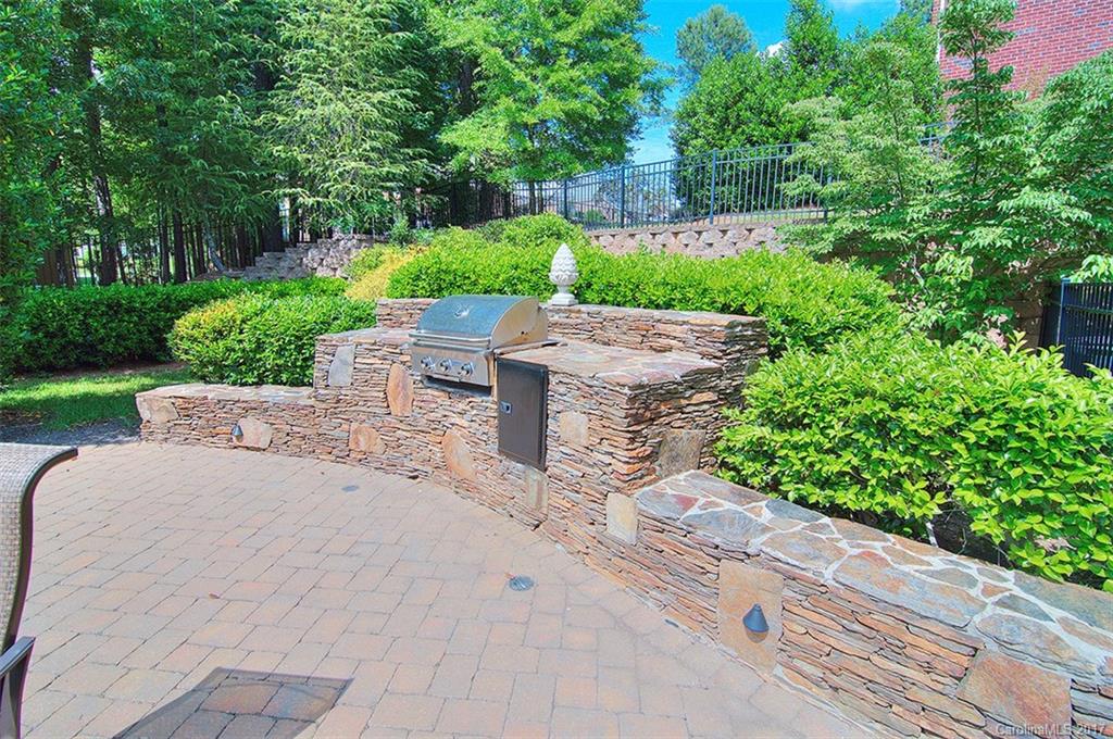 Lake Shore - Residential