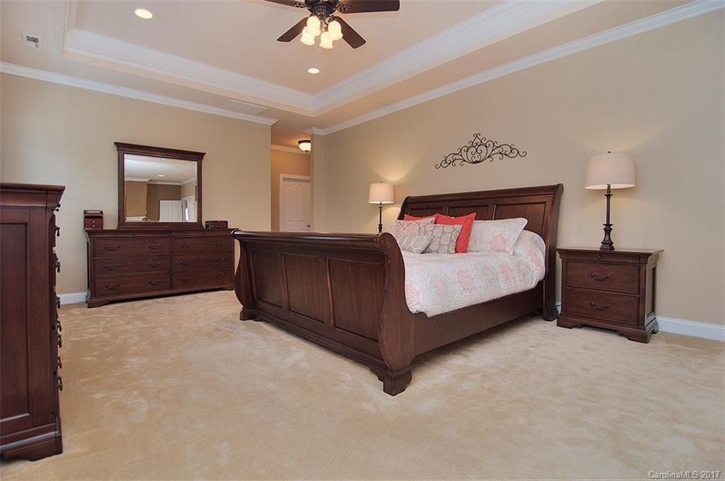 Lake Shore - Residential