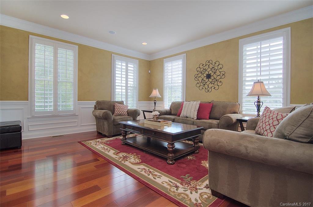 Lake Shore - Residential