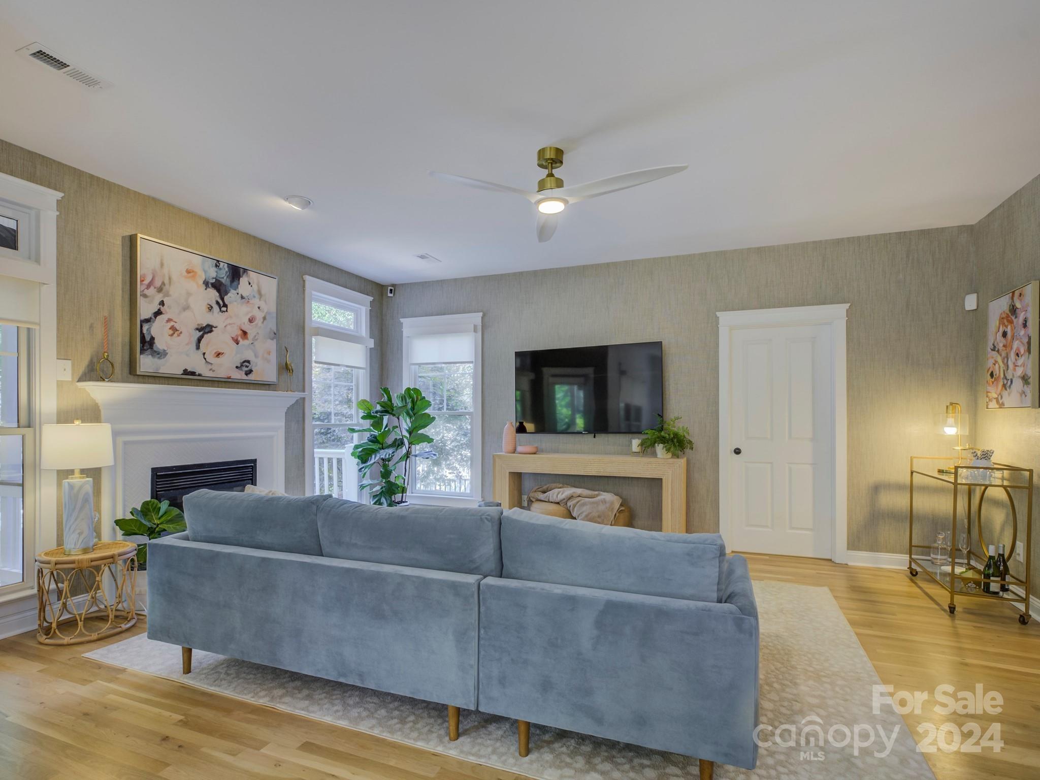 Beverly Crest - Residential