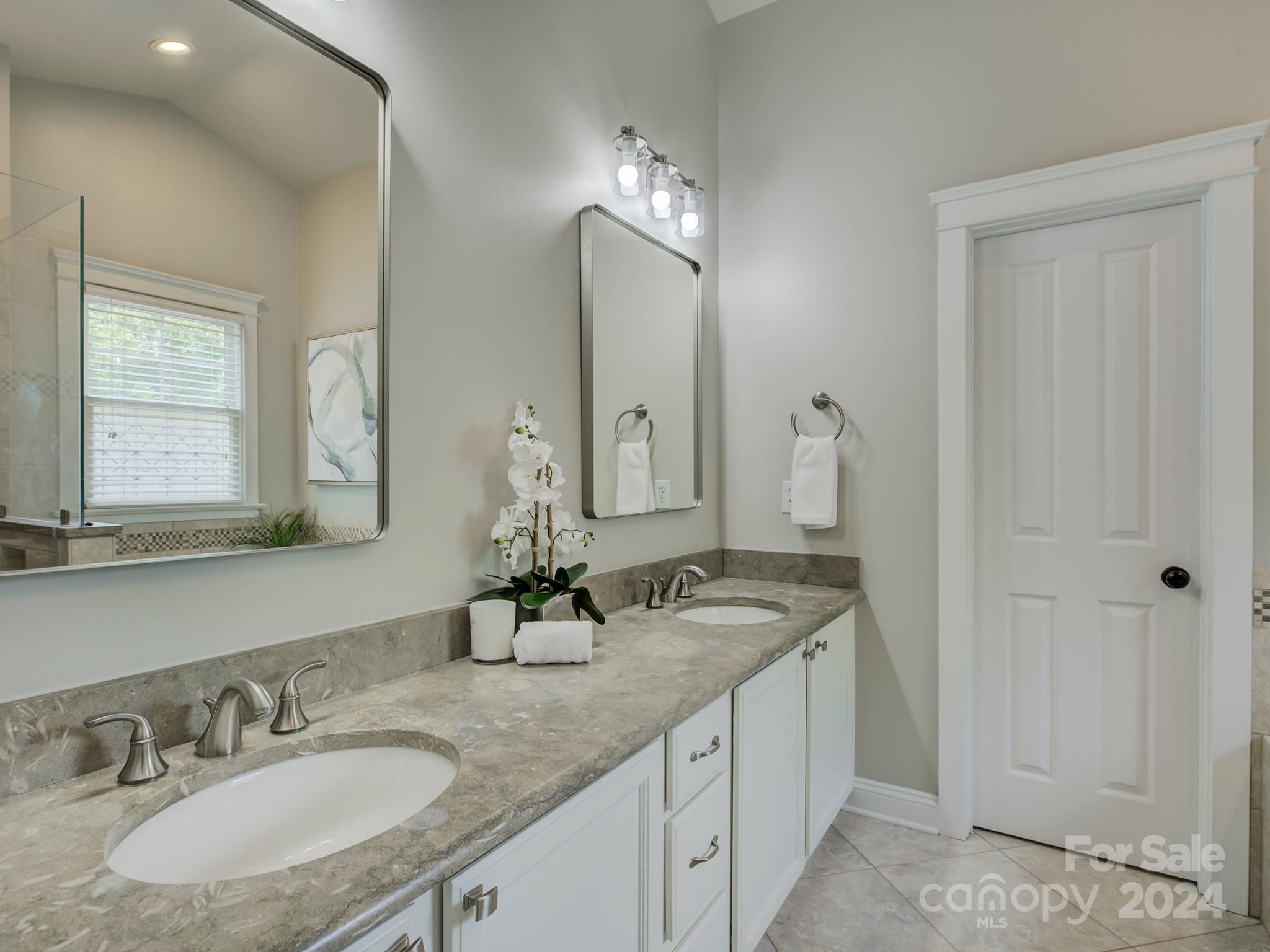 Beverly Crest - Residential