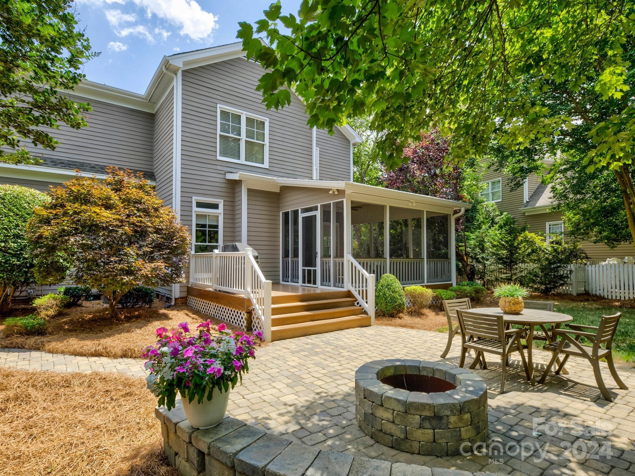 Beverly Crest - Residential