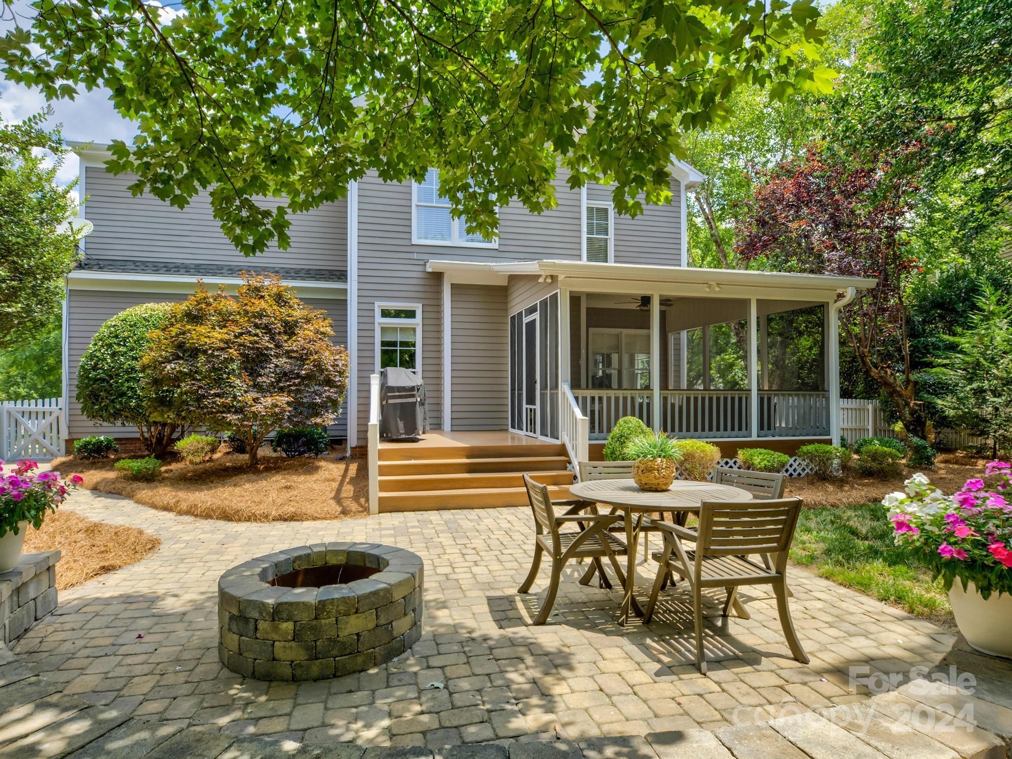 Beverly Crest - Residential