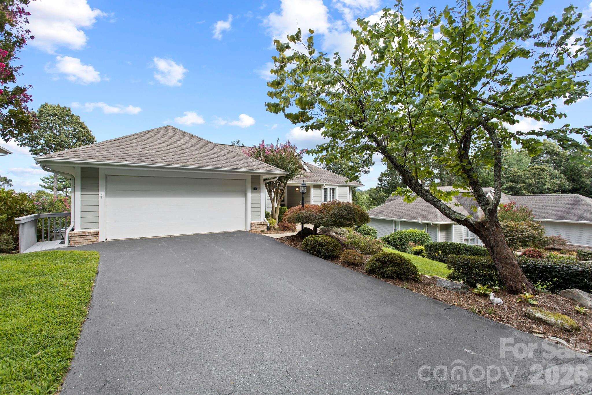 414 Ledgemont Court