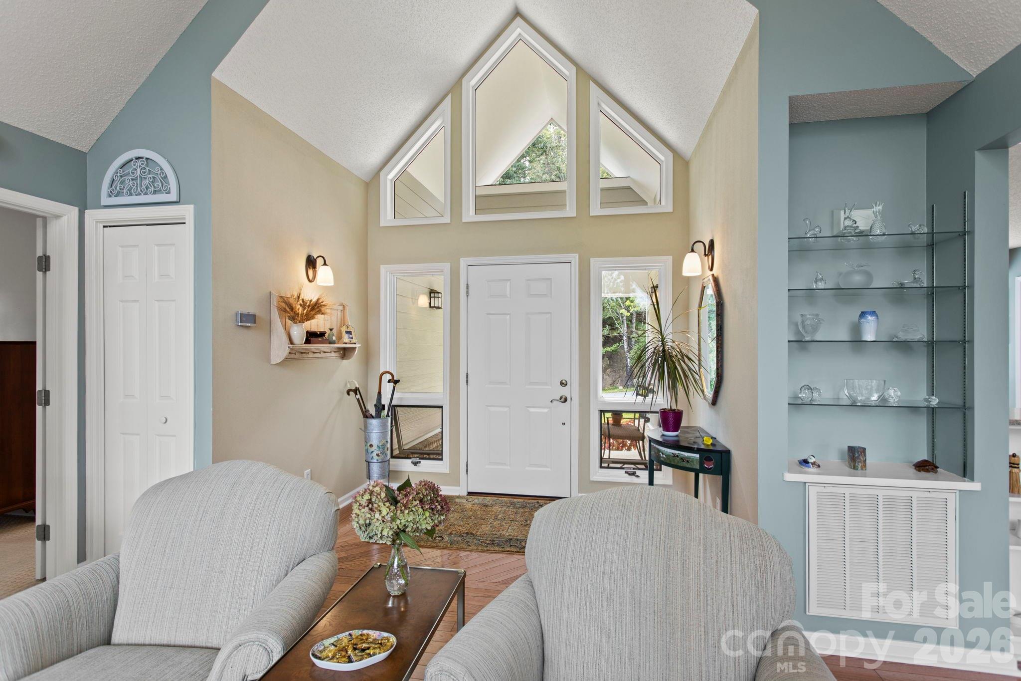 414 Ledgemont Court