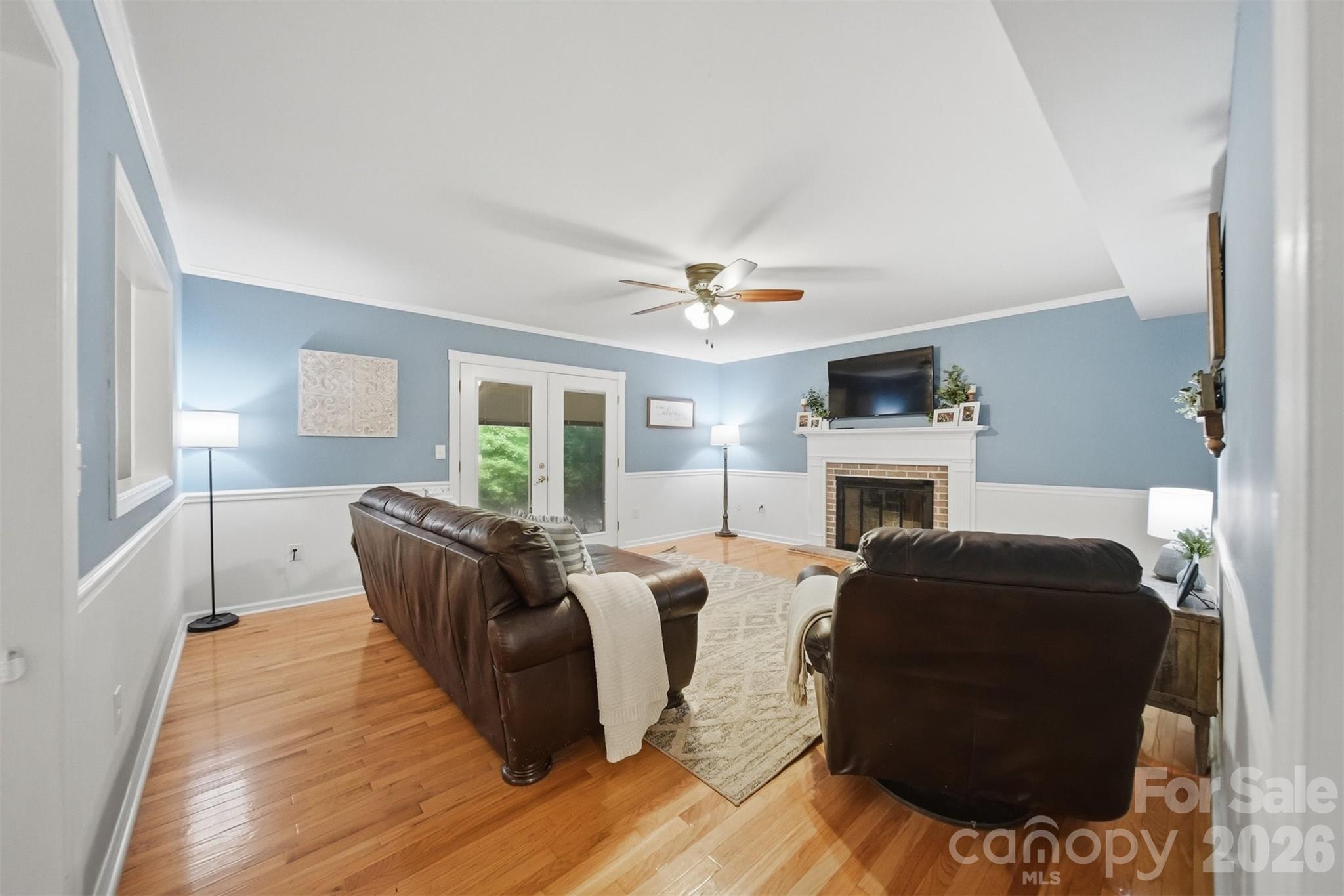 6089 Northlakes Drive