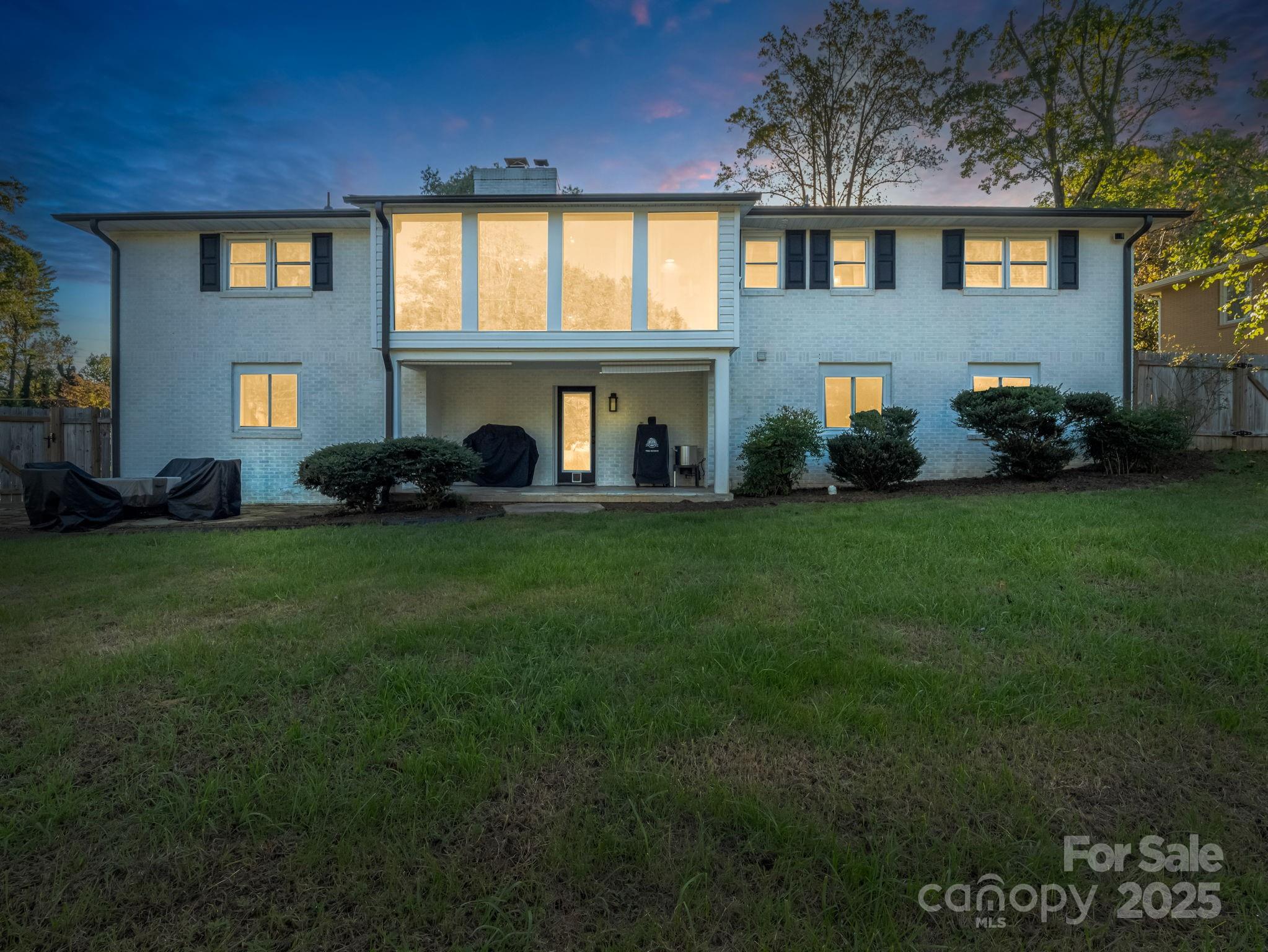 2115 N Stoney View Court