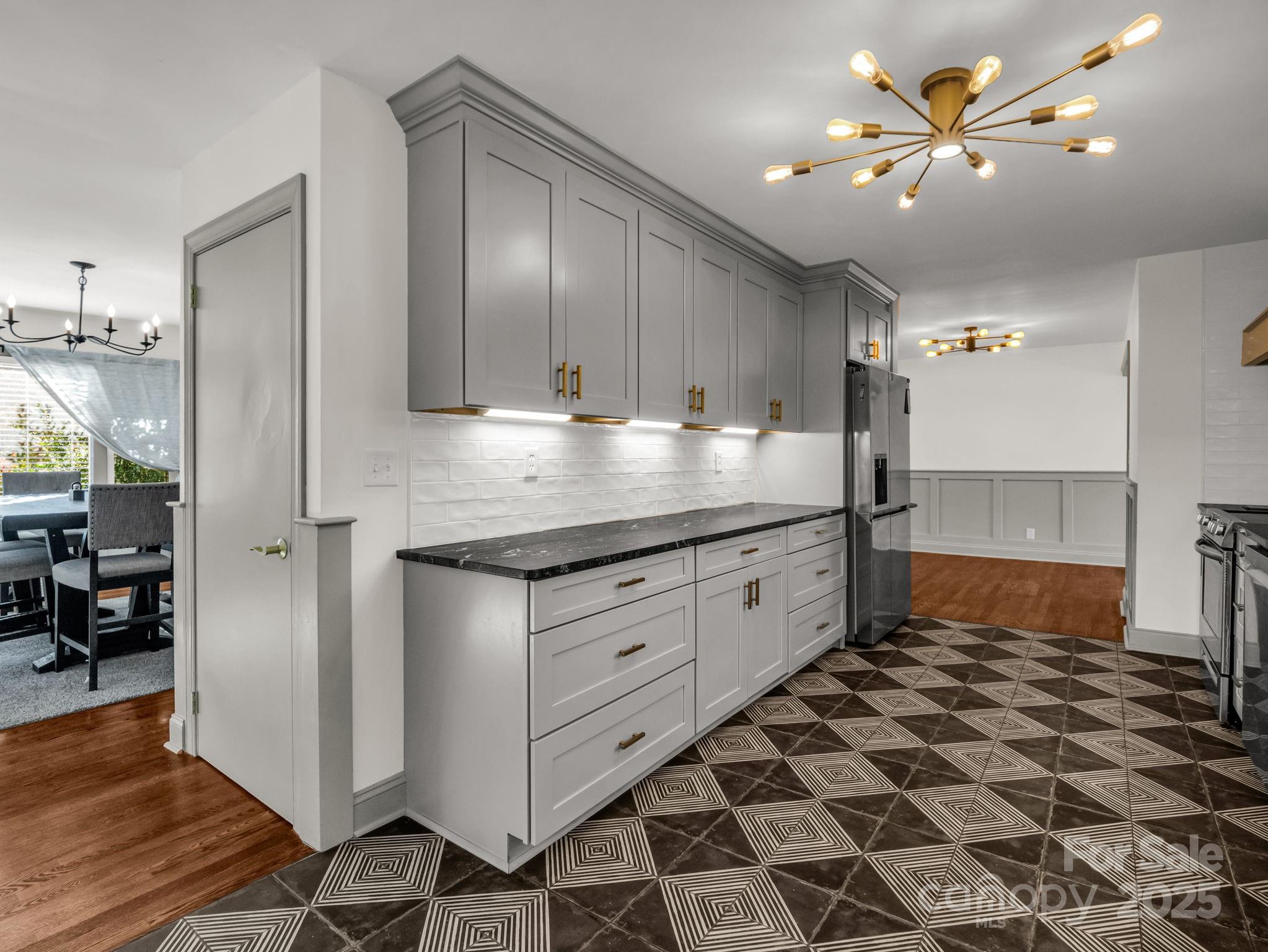 Stoney Crest - Residential